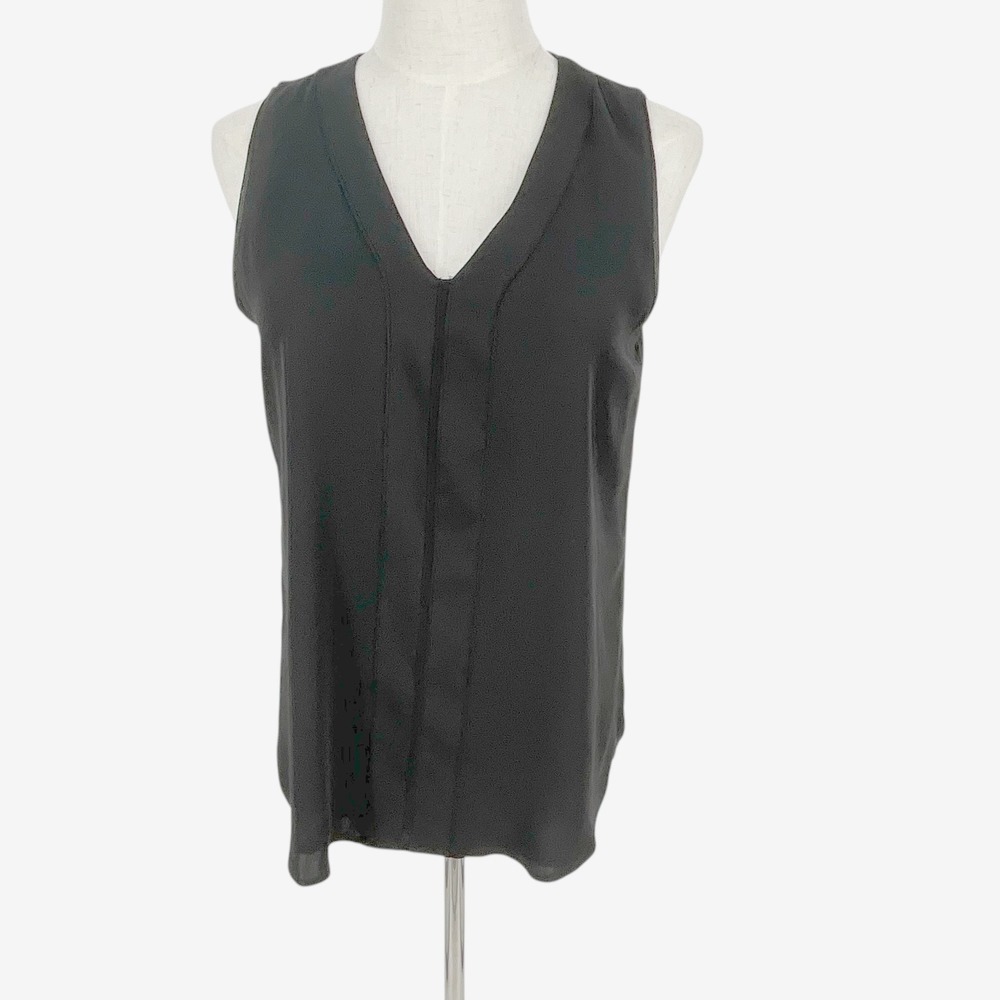 White House Black Market Sleeveless V Neck Black Blouse Top Size 4 Dark Academia